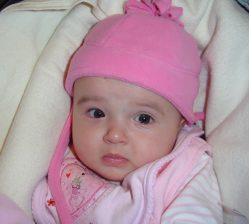 Girls_First_Christmas_with_family_011.jpg